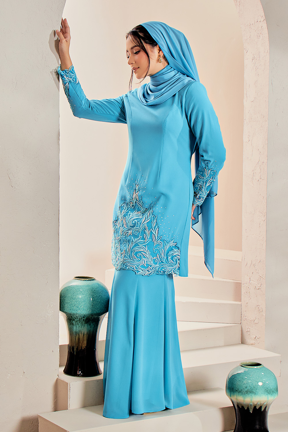 Chinta Lacey - Cyan Blue (2) Chinta Lacey - Cyan Blue (2)