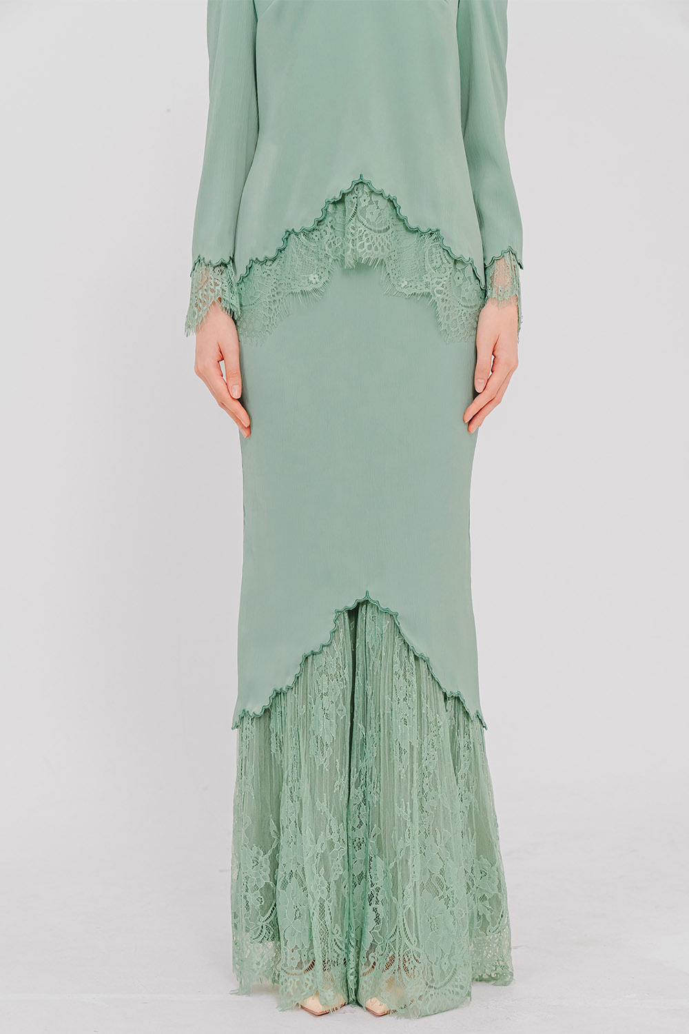 Camilla-green-3 Camilla-green-3