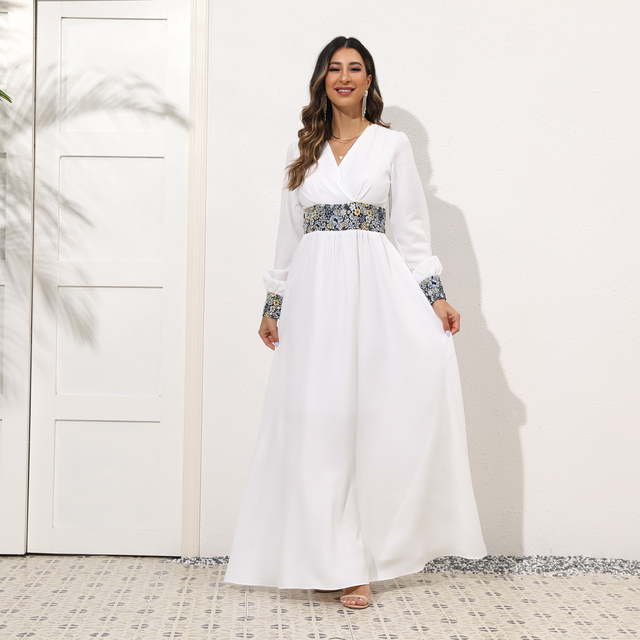 2022 New Middle Eastern Simple V-neck High Waist Shows Thin And Elegant Temperament Muslim Long Dress Abaya