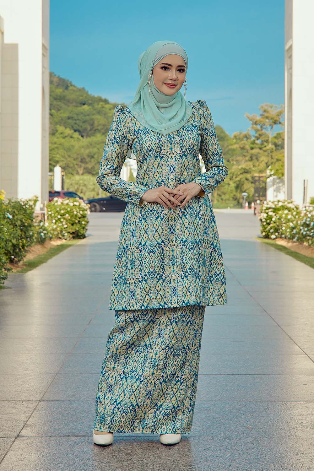 SIPO 2024 New Design Custom Printed Pattern Baju Kurung Malaysia Embroidered with Sequins Dress for Wanita Muslimah