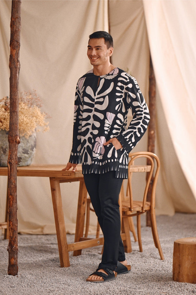 SIPO Wholesale Price Malaysia Men's Kurta with Key-Hole Neckline And Button Detail
