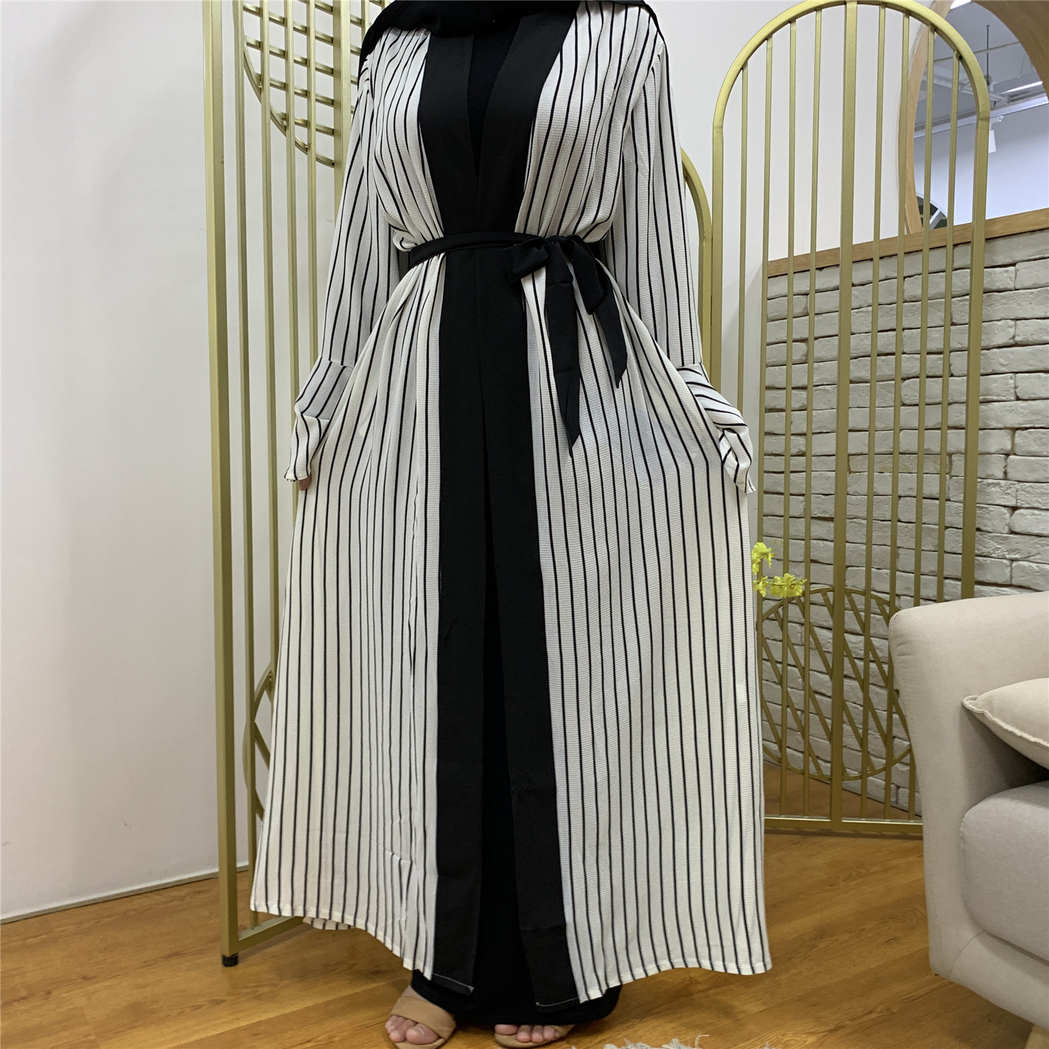 2022 AliExpress Hot Sale in Europe and America Flare Sleeve Loose Cardigan Robe Female Muslim Middle East Arab Striped 