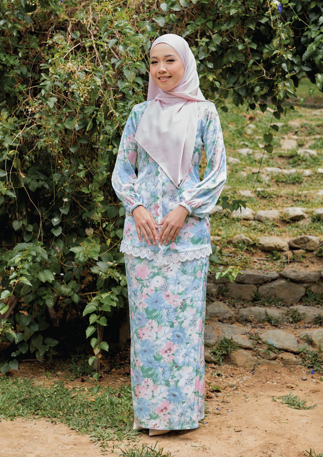 SIPO Eid New Design Malaysia Baju Kurung Musulman Woman Elegant Satin Scallop Puff Sleeve Dress with Border Lace Detailing