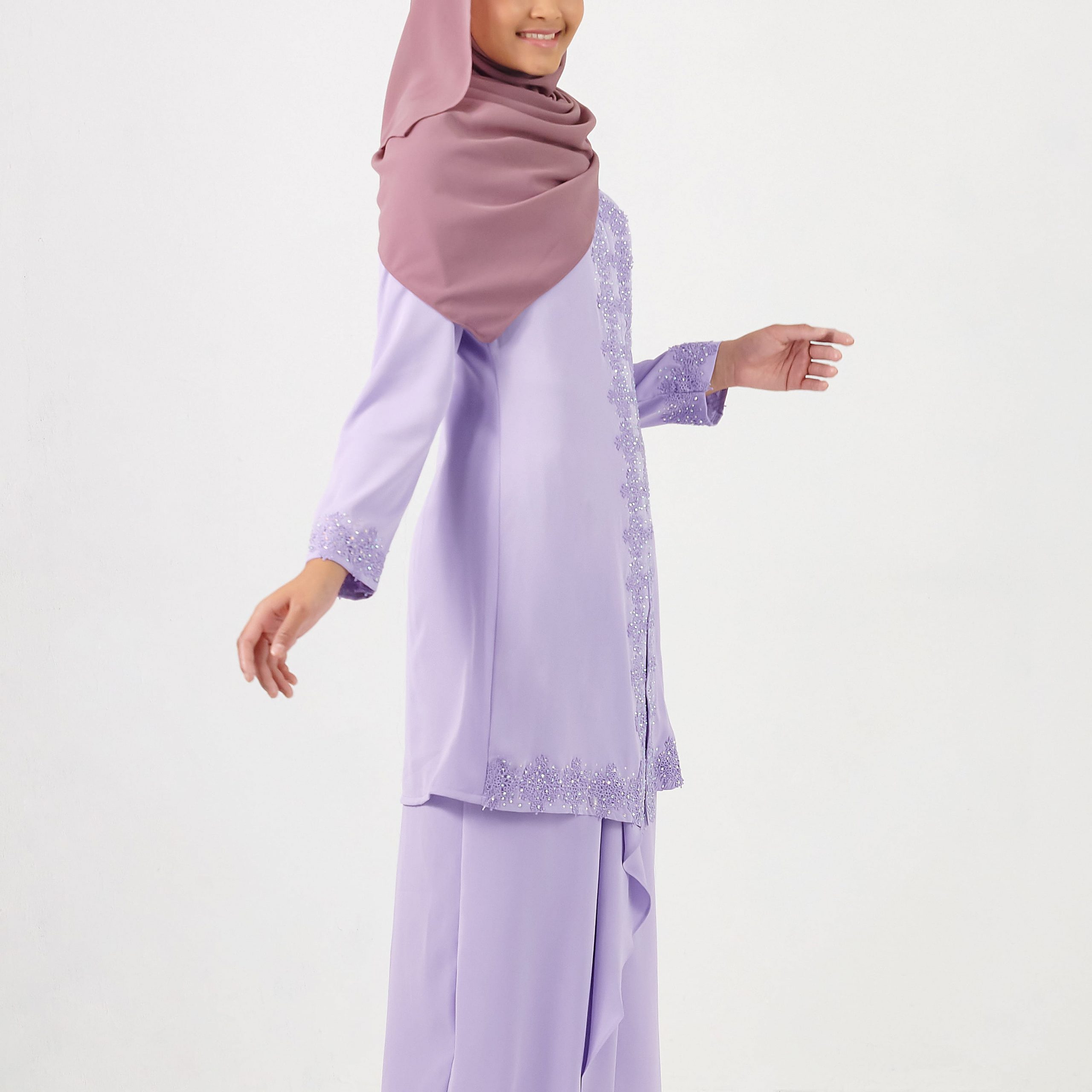 Gene-Martion-Saryna-Kurung-Kebaya-RA8048SU-63-Lavender-Purple-2-scaled