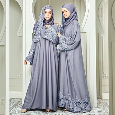 Abaya and Maxi Dress