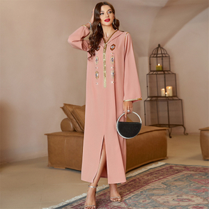 SIPO Islamic Modest Clothes Women Muslim Fashion Hand Drawn Satin Dress Muslim Gorgeous Satin Long Maxi Dress Modest