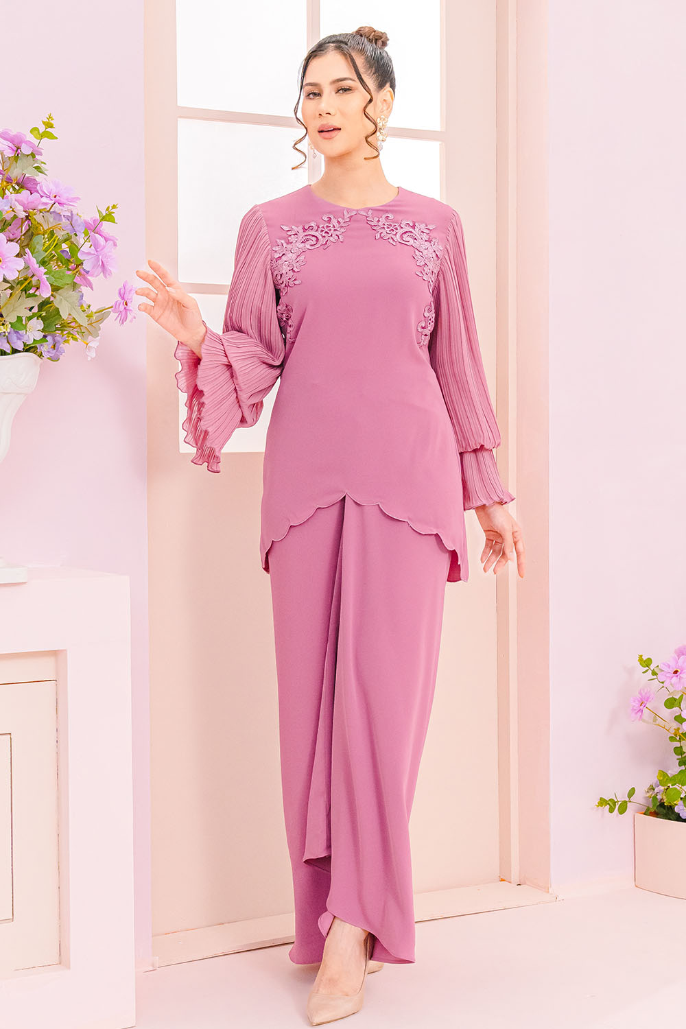 SIPO High Quality Factory Price OEM ODM Malaysia Baju Kurung Mini with Scallop Embroidery And Pleated Sleeve