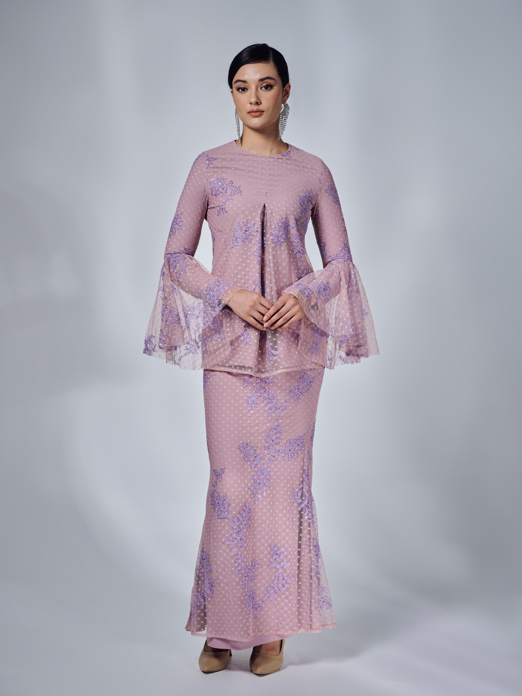 SIPO Hot Selling 2024 Design Malaysia Baju Kurung Wholesale in Vietnam Traditional Muslim Clothing Ruffles Long Sleeve for Women 