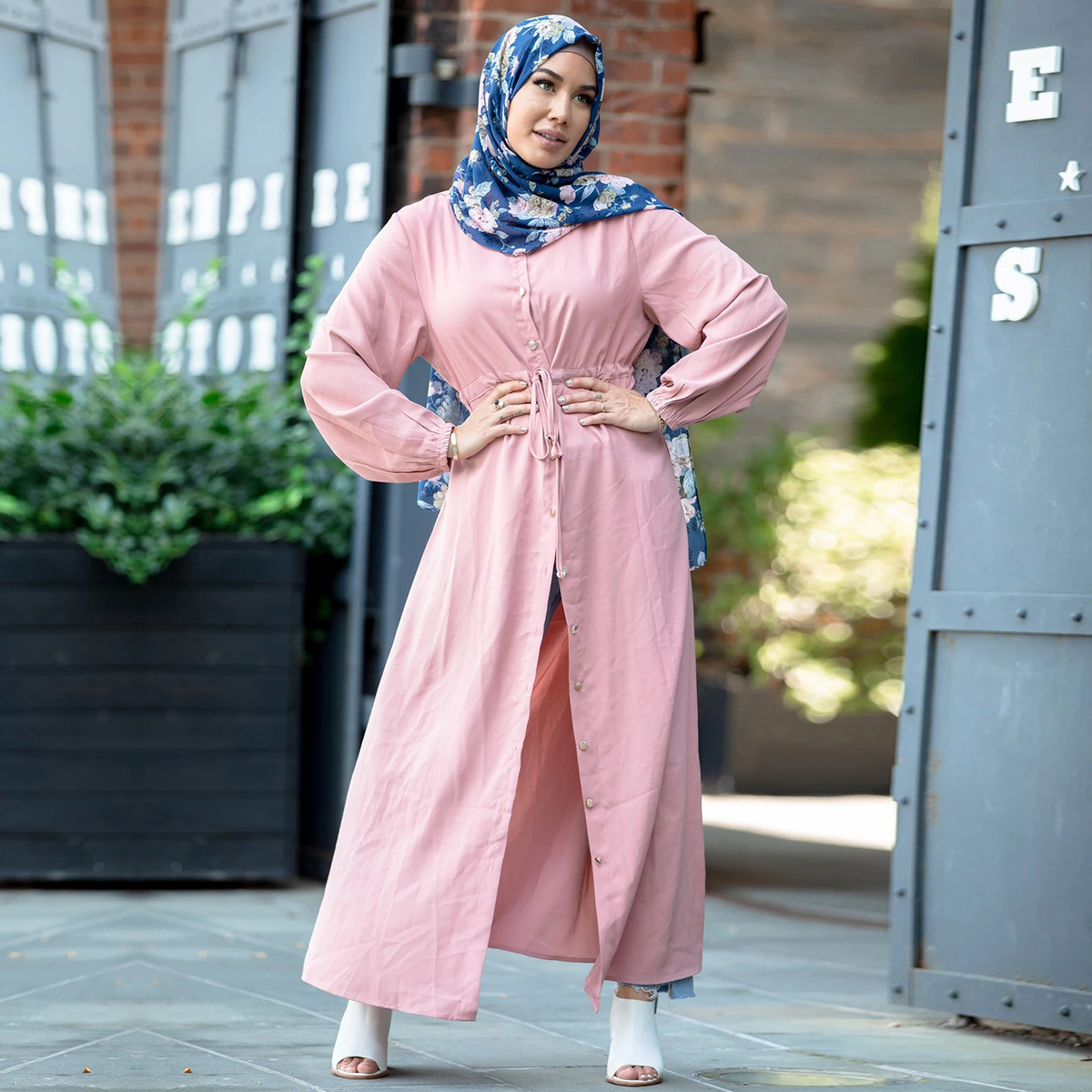 2022 new fashion Muslim lapel solid color full button slim dress long skirt
