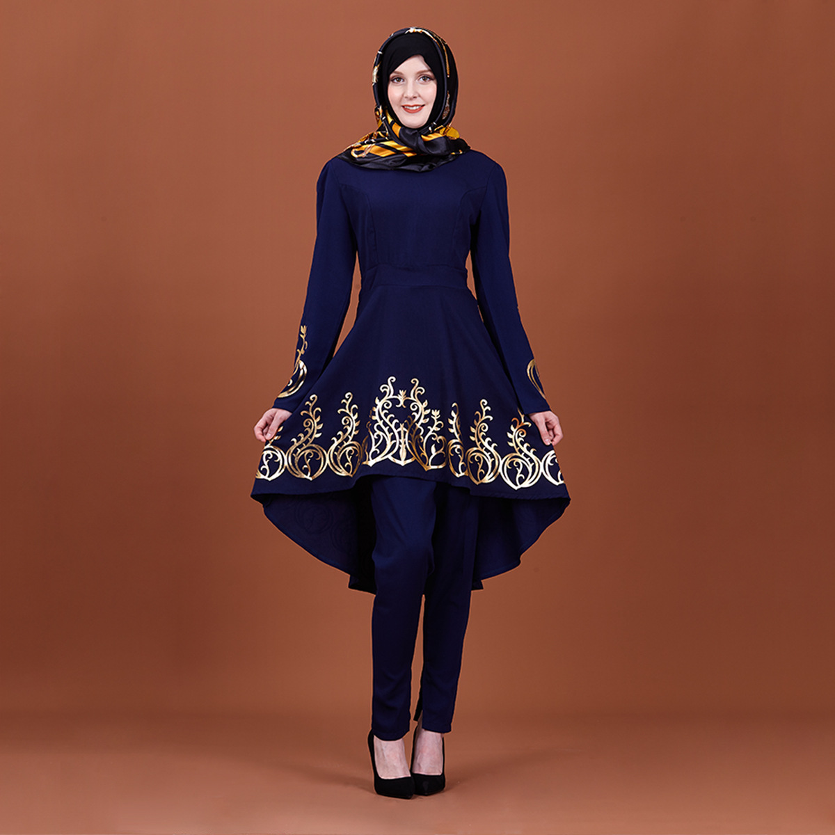 2022 Muslim Foreign Middle Eastern Muslim Women's Wear Pure Color Shirt