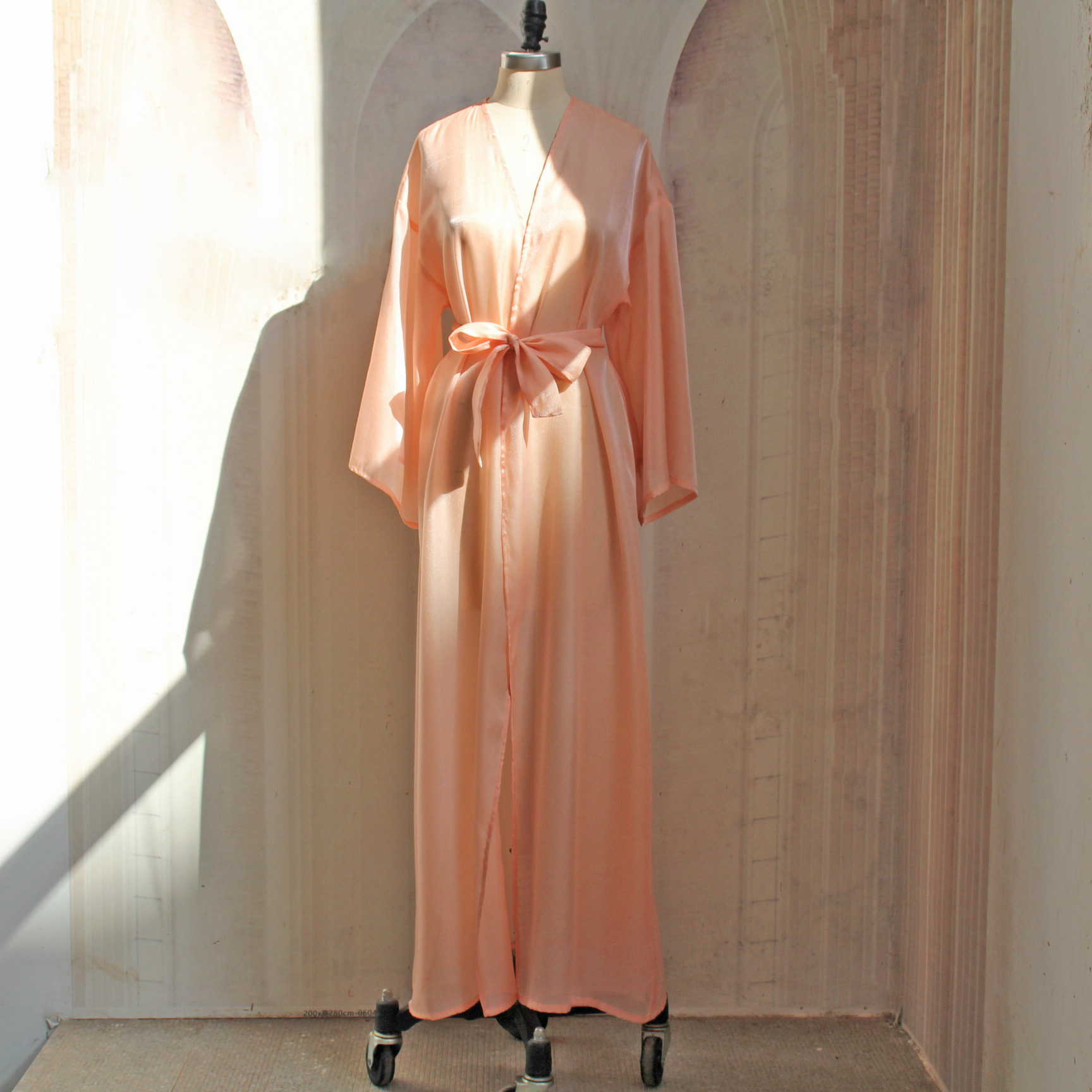 2022 New Spring Elegant Pure Color Flowing Gold Chiffon Middle East Muslim Soft Dubai Ethnic Style Jacket