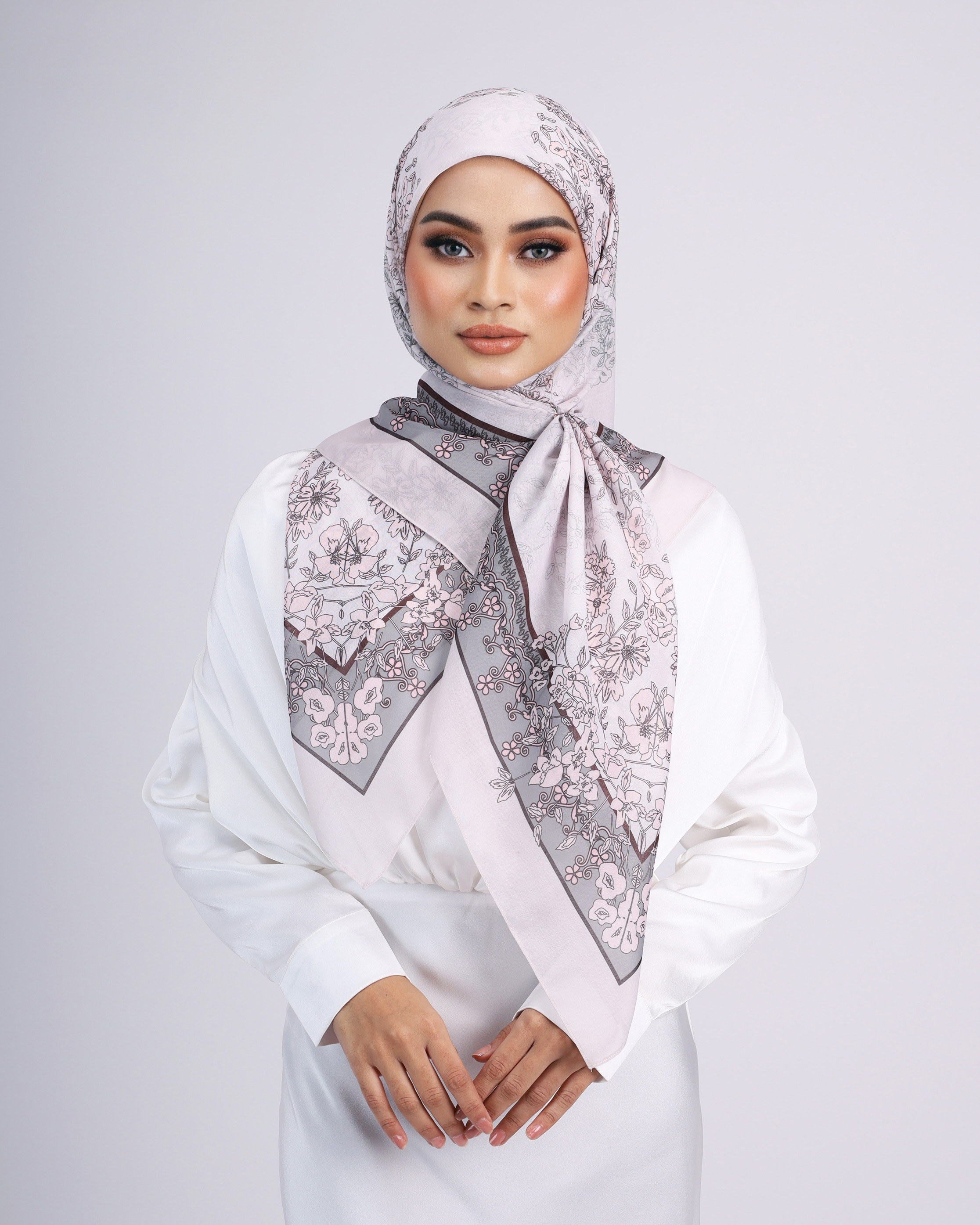 SIPO Tudung Bawal Customized Premium Cotton Silk Printed Square Scarf Hijab Bidang 45 Hot Muslim Scarf For Muslim Women