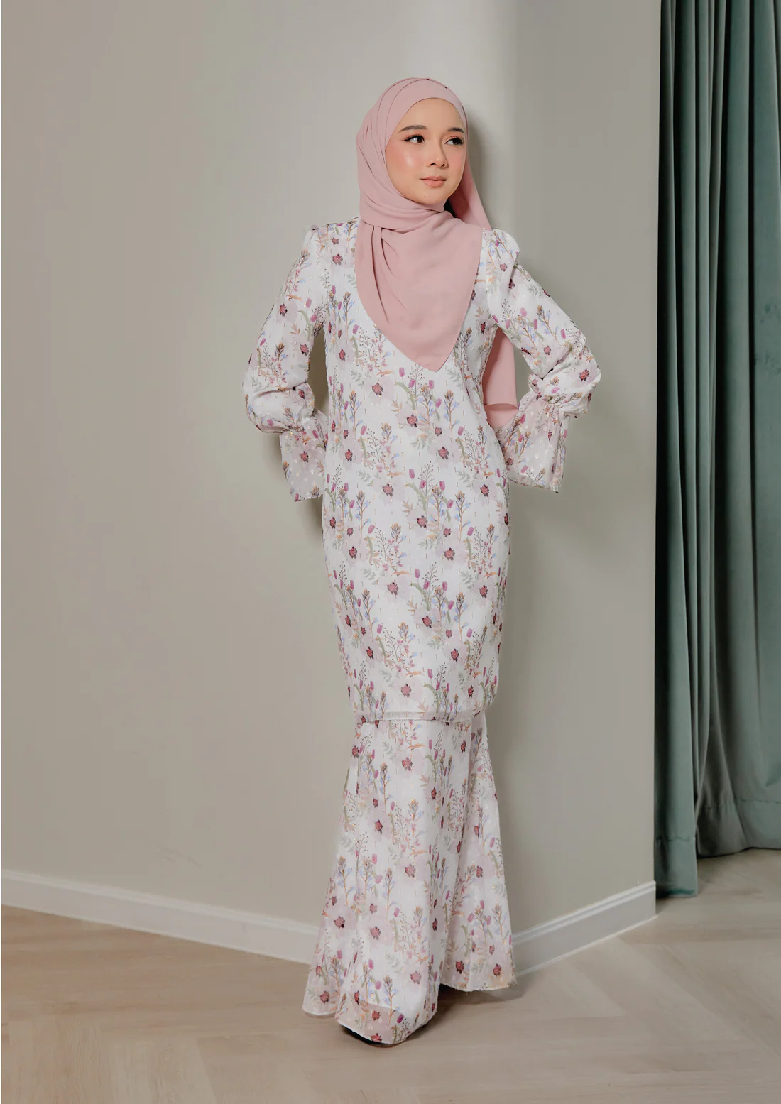 SIPO Eid Islamic Muslim Wear Baju Raya Custom Printed Glitter Chiffon Baju Kurung Modern Small Puff with Ruffled Bell-sleeves Baju Kurung Wholesale Malaysia