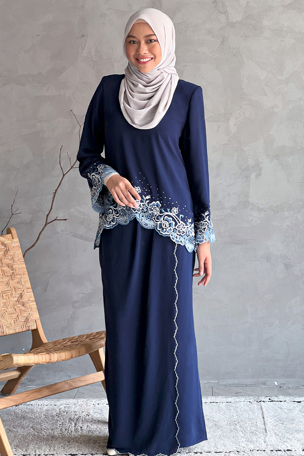 SIPO Wholesale Latest 2024 Factory Price Elegant Muslim Dress Malaysia Baju Kurung Women Abaya Muslim Clothing