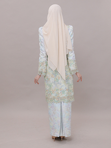 Muslim Baju Kurung vendor