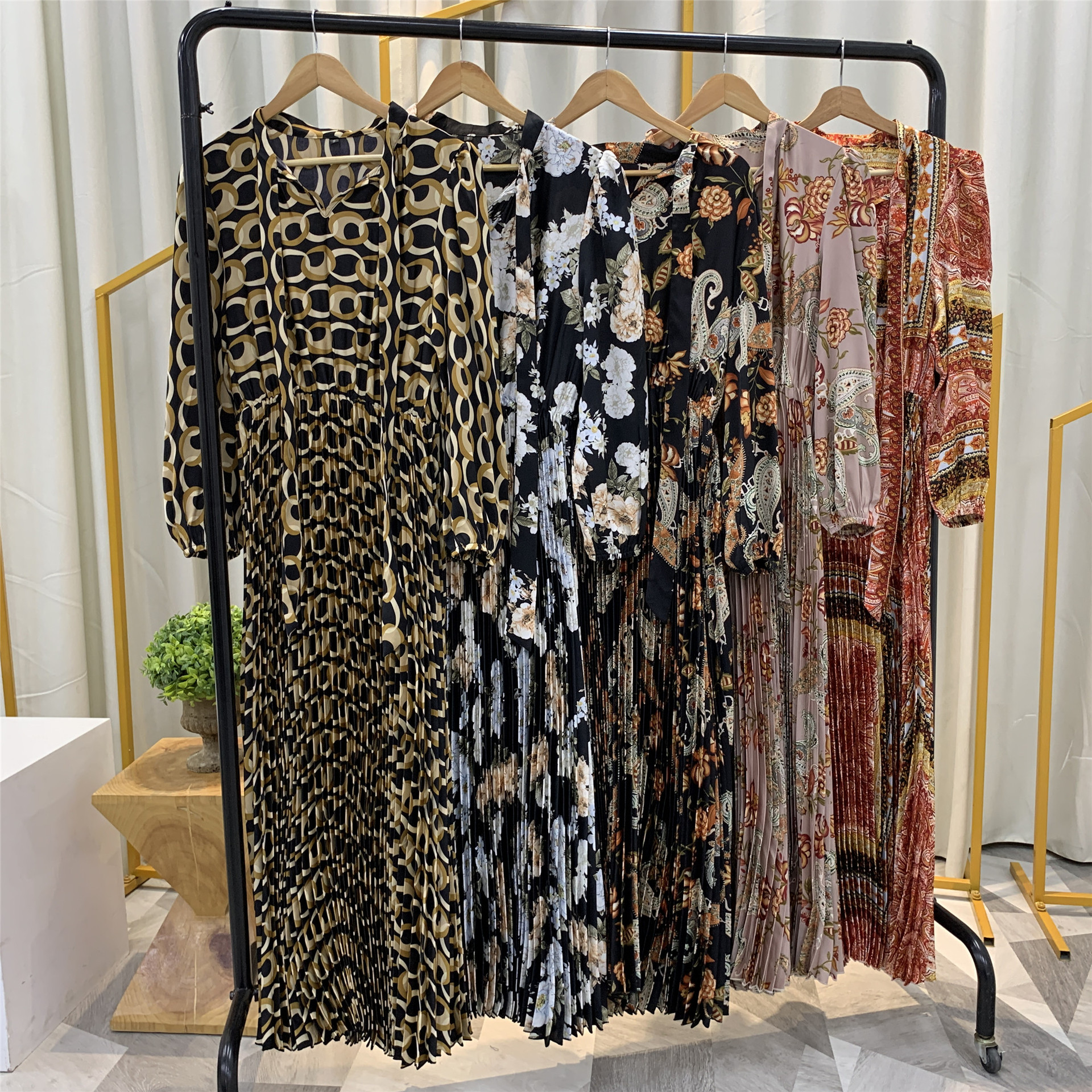 2022 AliExpress Amazon New Fashion Print Pleated Big Skirt Muslim Dress