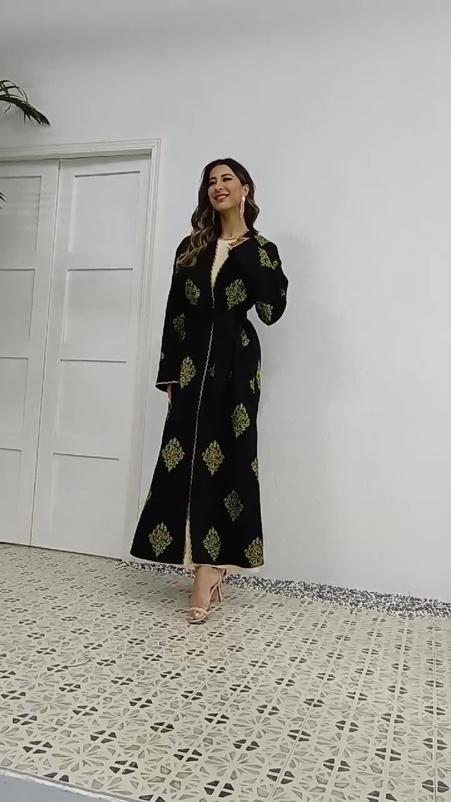 2022 New Autumn And Winter Retro Full Body Golden Embroidery Lace Cardigan Robe Abaya