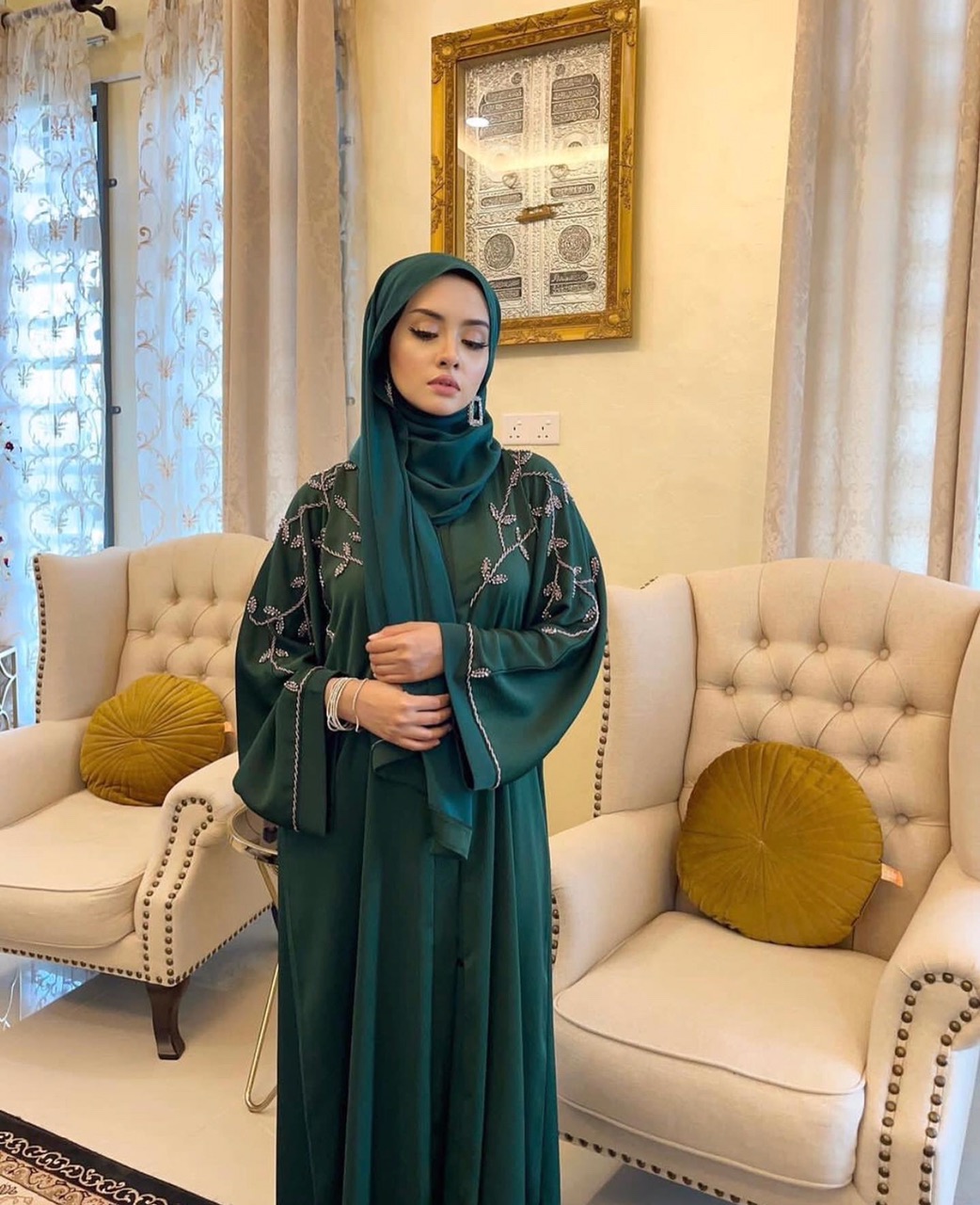 SIPO Middle East Arabic Women Abaya Dubai Robe Muslim Clothing Beading Design Open Abaya for Women