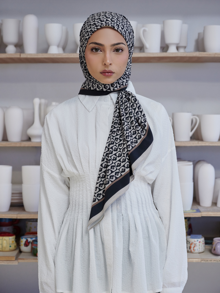 SIPO New Design Elegant Matte Satin Black Sugar Hijab Scarf