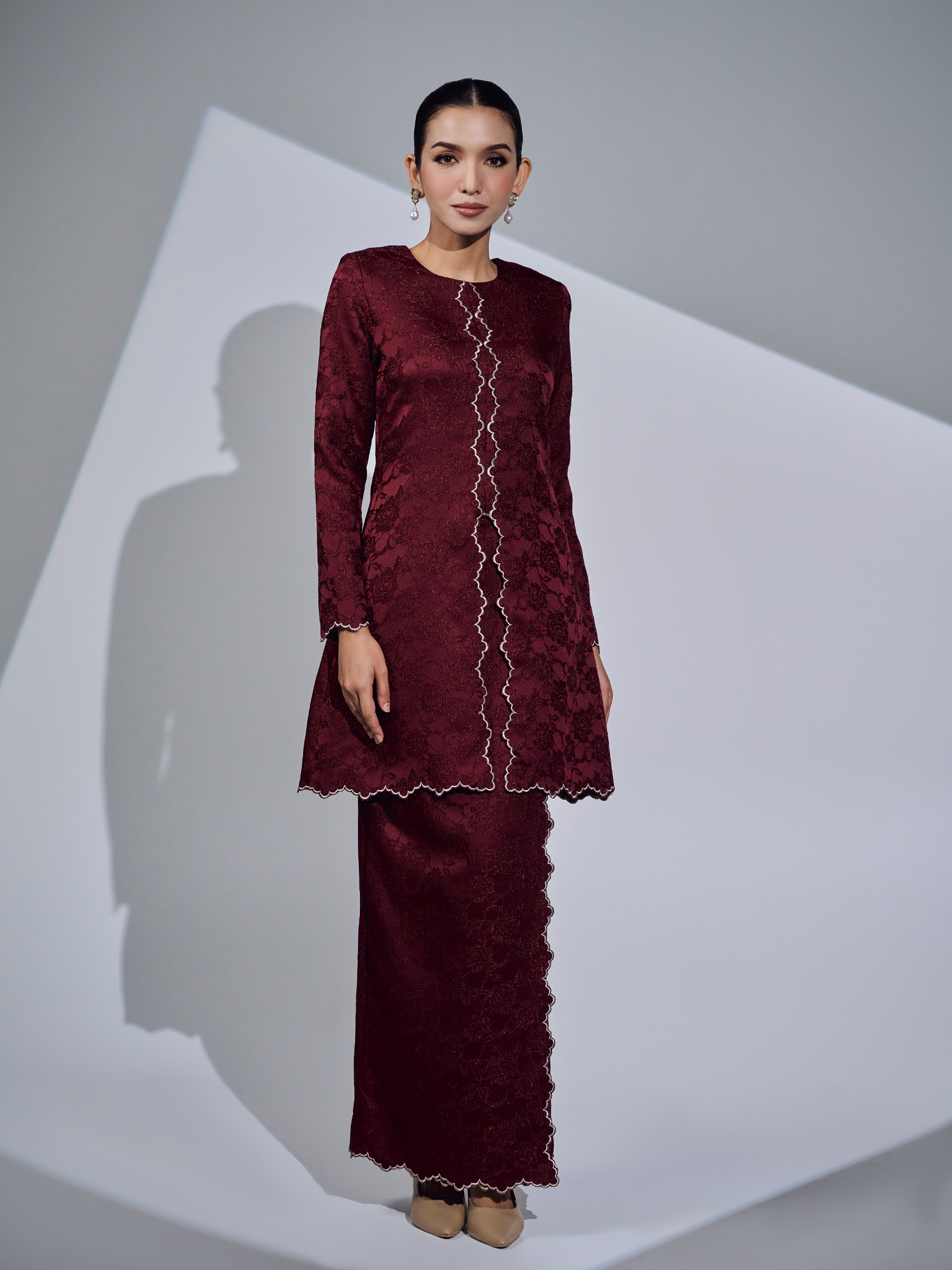 SIPO 2024 New Design Women Fashion Muslim Long Embroidery Sleeves Muslim Dresses Malaysia Baju Kurung