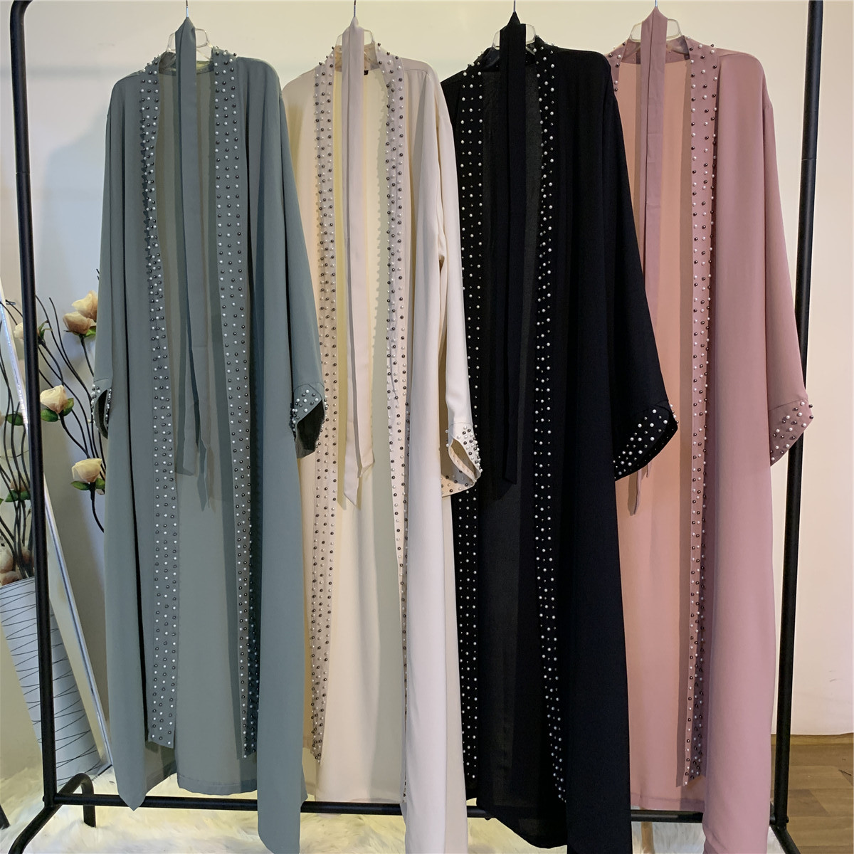2022 Muslim Lace Cardigan Robe Arab Turkey Middle East Fashion Elegant Pure Color Beaded