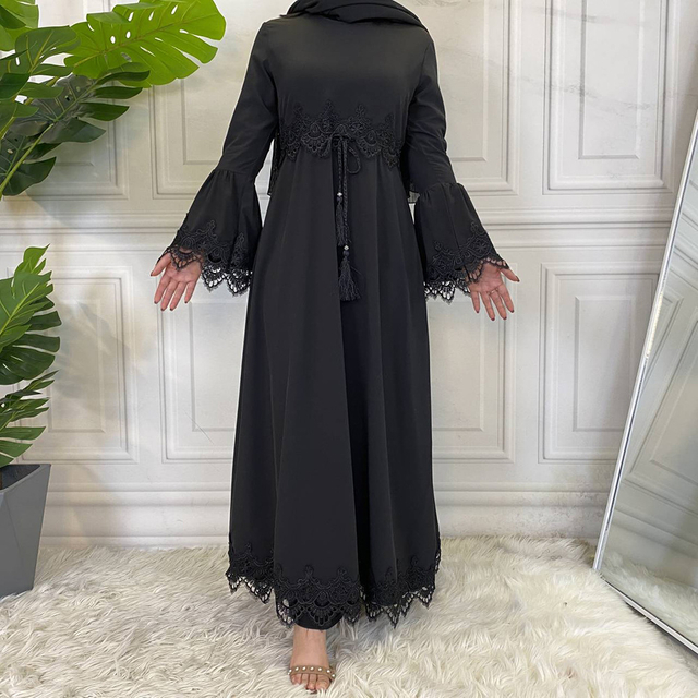 2022 Middle Eastern Muslim fashion women's lace stitching lace dress
