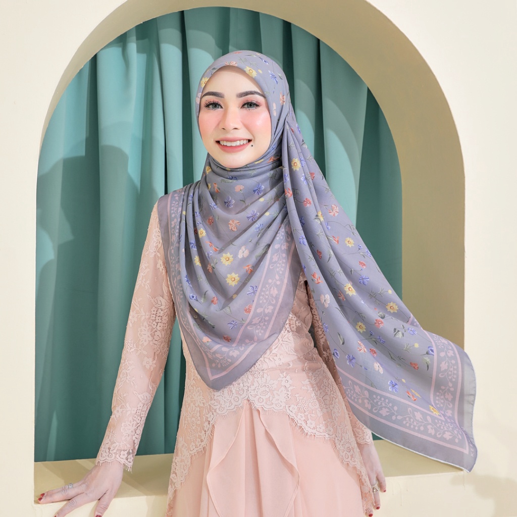 SIPO Wholesale Fashion Pattern Digital Printed Floral Cotton Voile Scarf Square Bidang 47 Tudung Bawal For Malaysia Women
