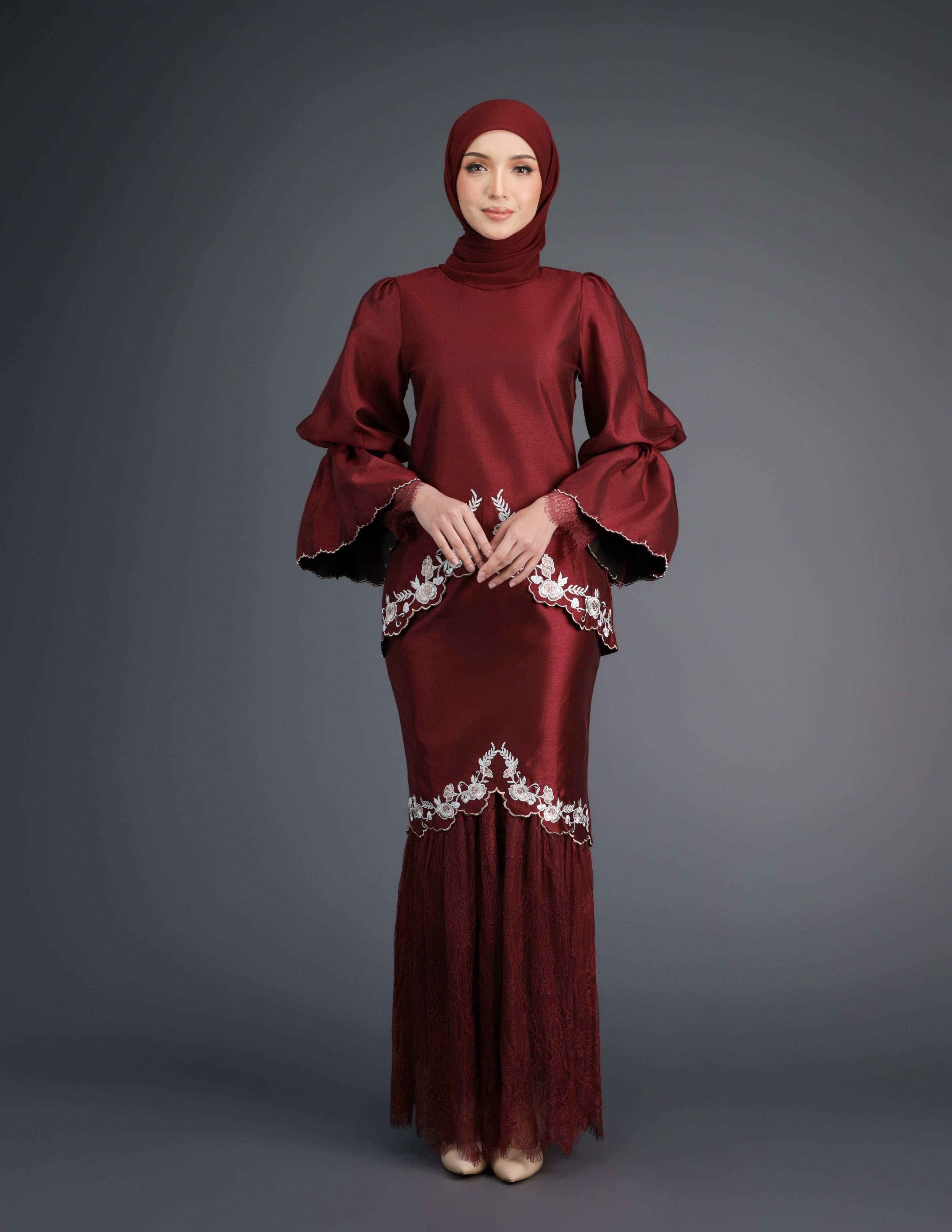 SIPO Wholesale Embroidery Mini Kurung High Quality Elegant Malaysia Baju Kurung Women Muslim Dresses