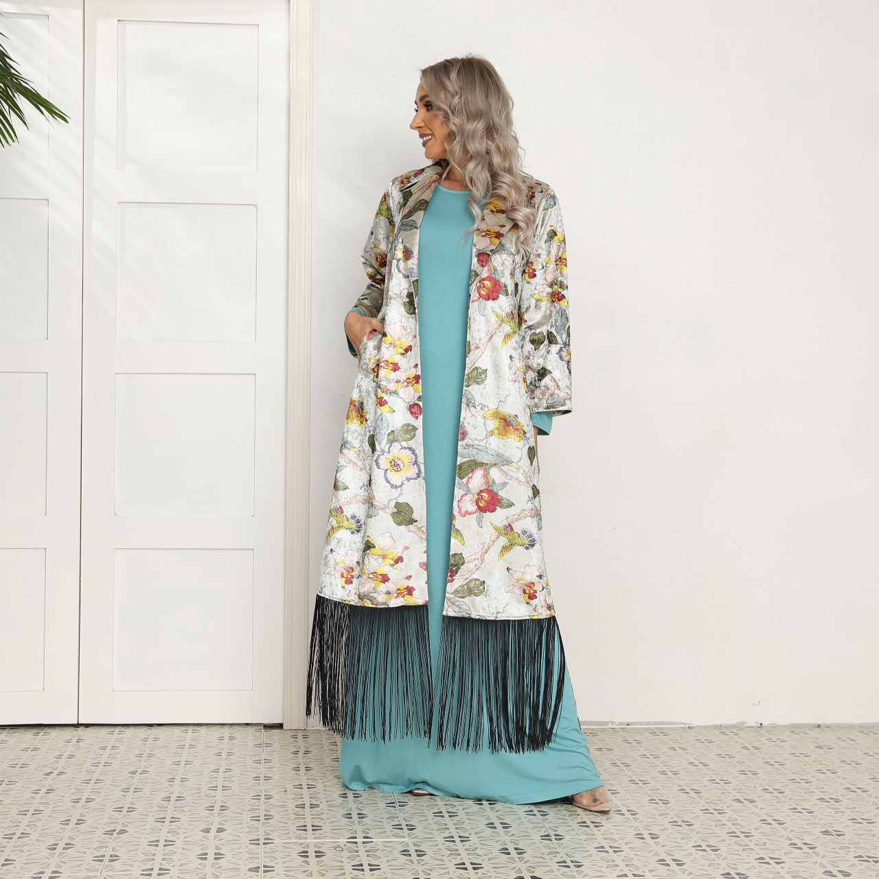 2022 Arab Flower Embroidered Tassel Elegant Muslim Middle Eastern Blue Jacket