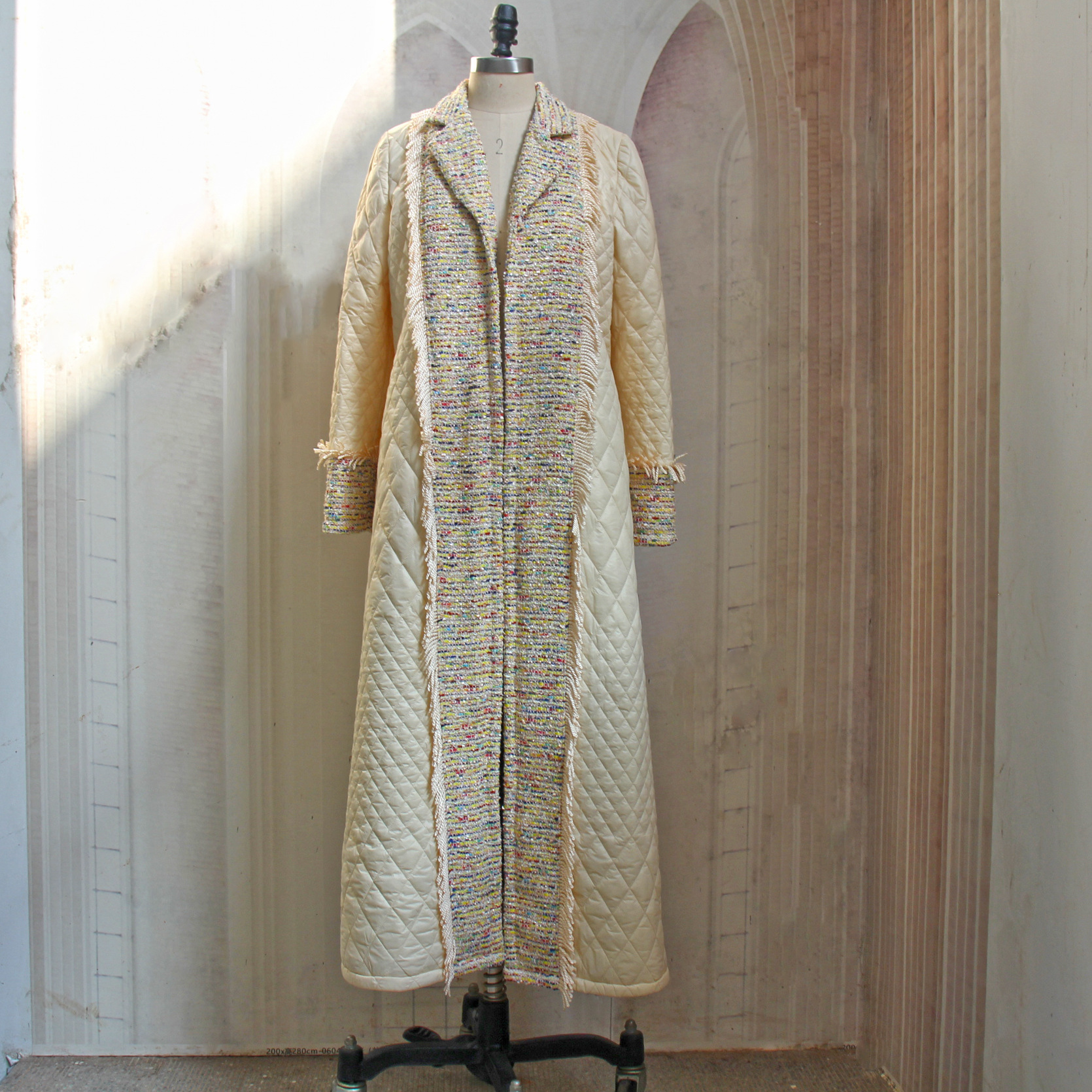 2022 Muslim Winter Loose Solid Color Small Fragrant Cotton Elegant Splicing Line Seam Sandwiched Cotton Middle East Coat