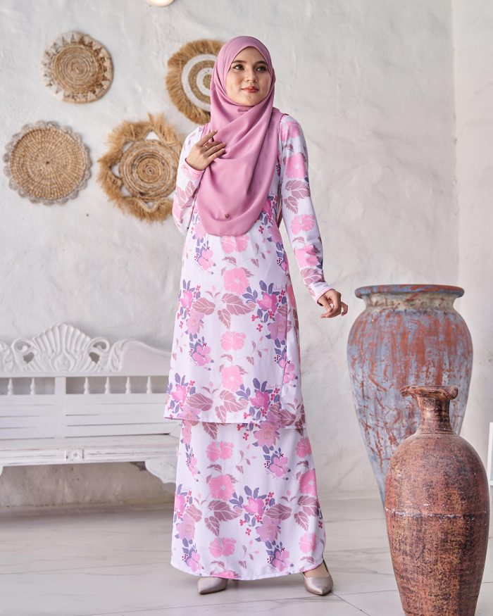 KURUNG-LAURA-ALCAE-PEONY-1-700x875