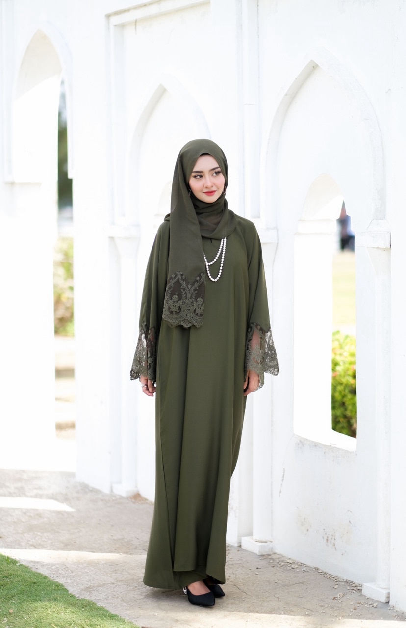SIPO Factory Wholesale of Solid Color Middle Eastern Muslim Women's Dresses with Headscarves Abaya Women Muslim Dress