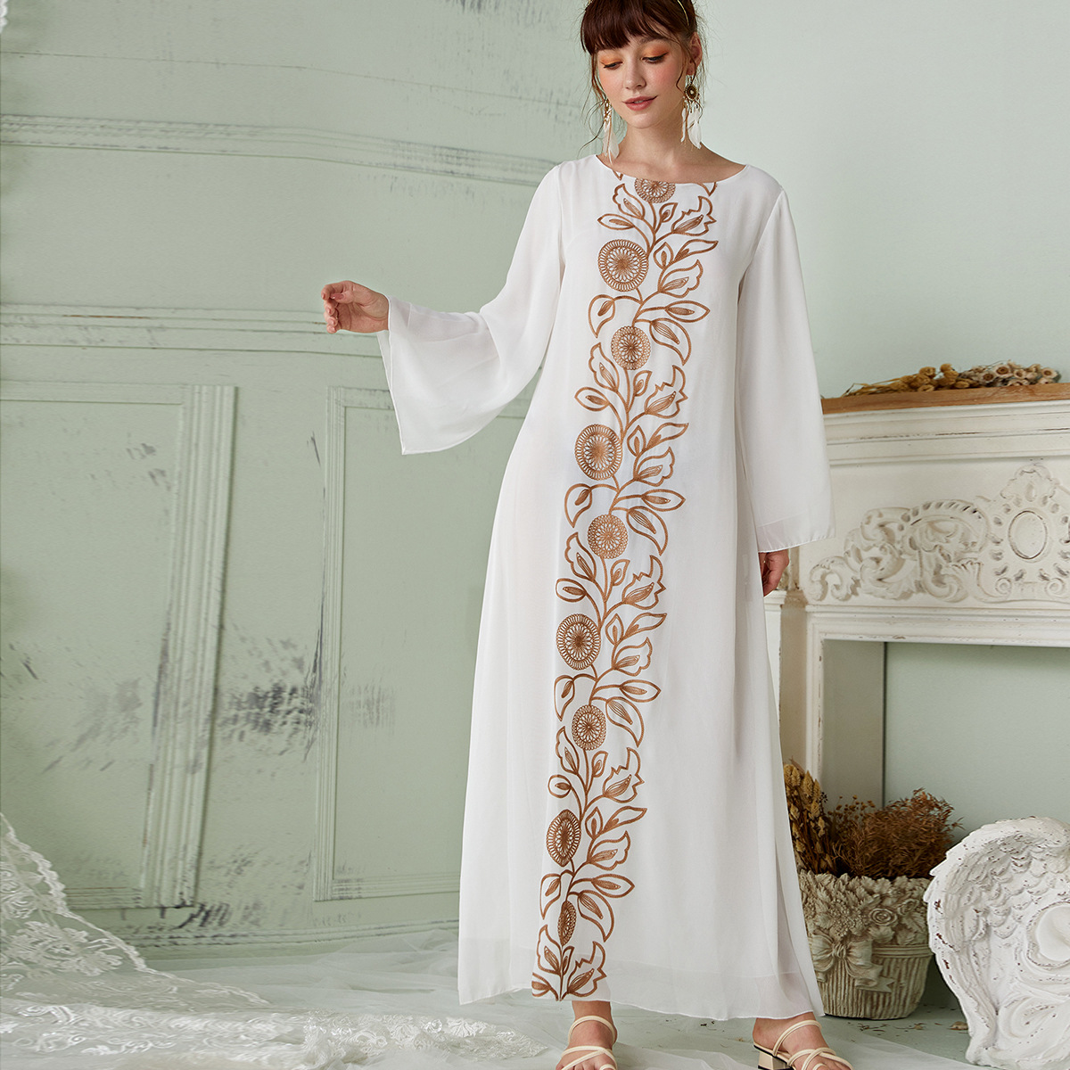 White Embroidery Best Selling Islamic Turkey Dubai Modest Fashion Muslim Robe Maxi Dresses Loose Abaya