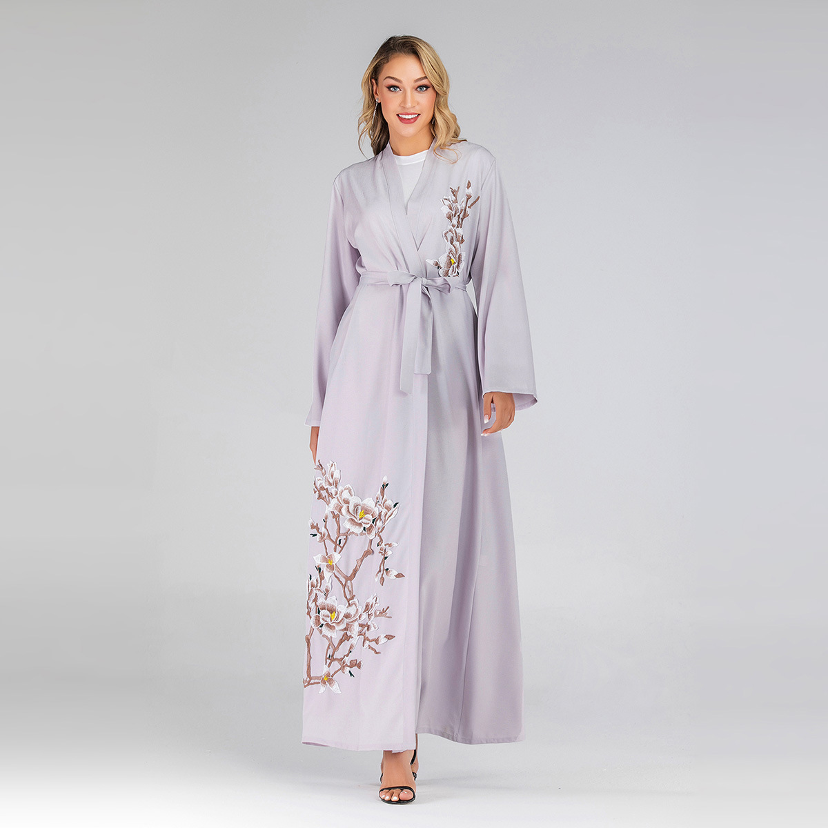 Middle Eastern Women's Fashion Muslim Cardigan Embroidered Long Sleeve Slim Abaya Robe